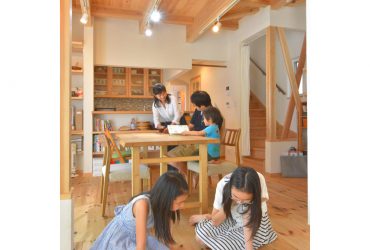 家族が自然に集まるリビング | 自然素材の注文住宅,健康住宅 | 実例写真 | 埼玉県さいたま市