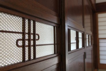 味わい深いガラス帯戸 | 自然素材の注文住宅,健康住宅 | 実例写真 | 栃木県下都賀郡